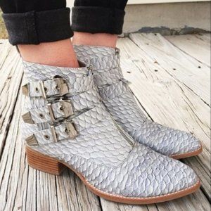 🔥MOVING SALE🔥Jeffrey Campbell Leather Boot